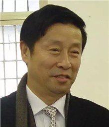 曾任中国歌剧舞剧院歌剧团副团长